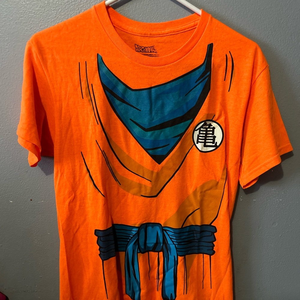 Dragon Ball Z Goku shirt  size Small